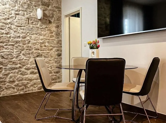 Borna And Franko Centre *