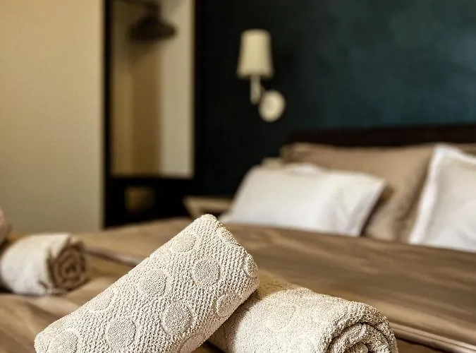 Borna And Franko Centre アパート